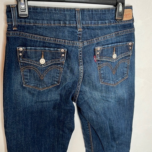 Levi’s 528 Slender Boot Cut Women’s Jeans Sz 4 - Picture 1 of 8